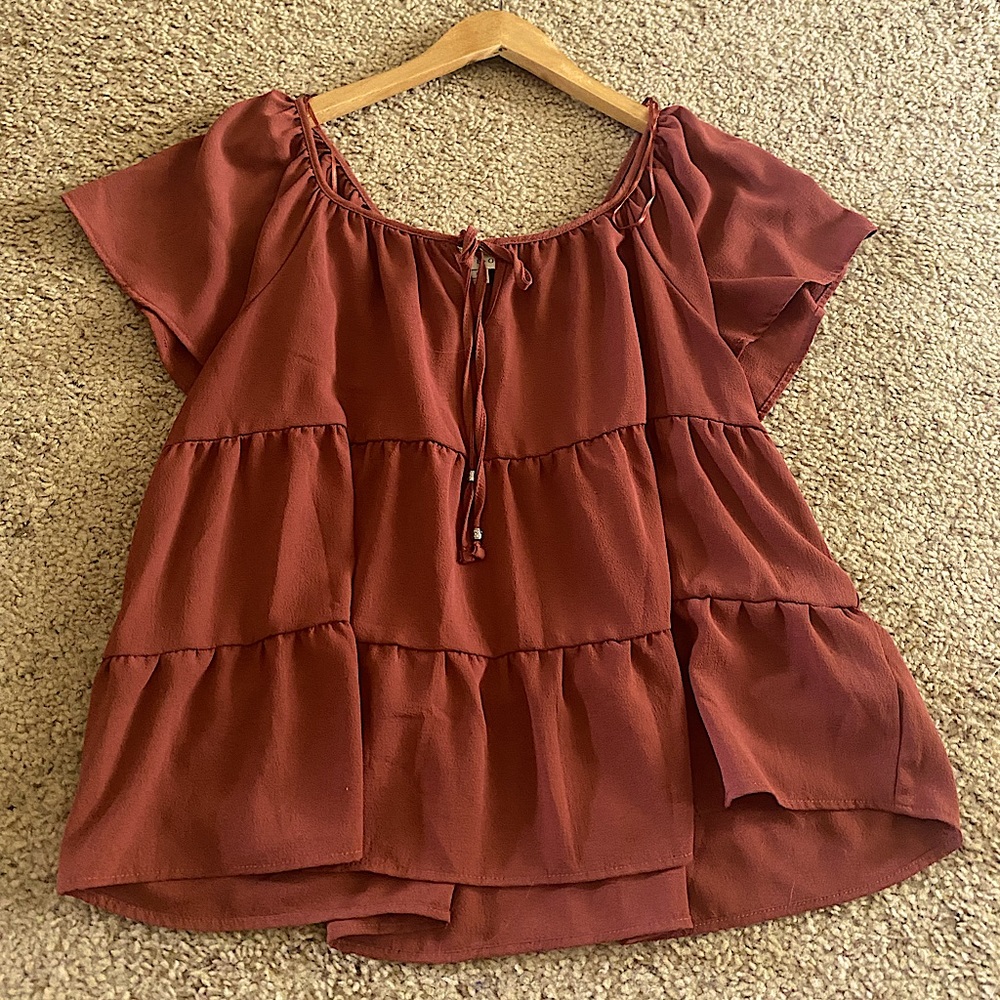 Burgundy Ruffle Blouse! END OF SUMMER SALE👙🏖🌴